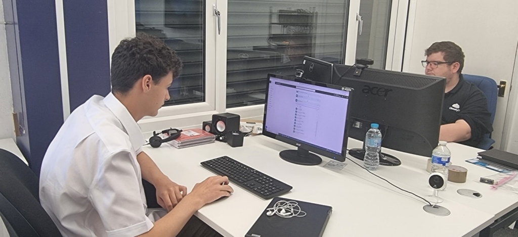 Jacob working at CloudyIT